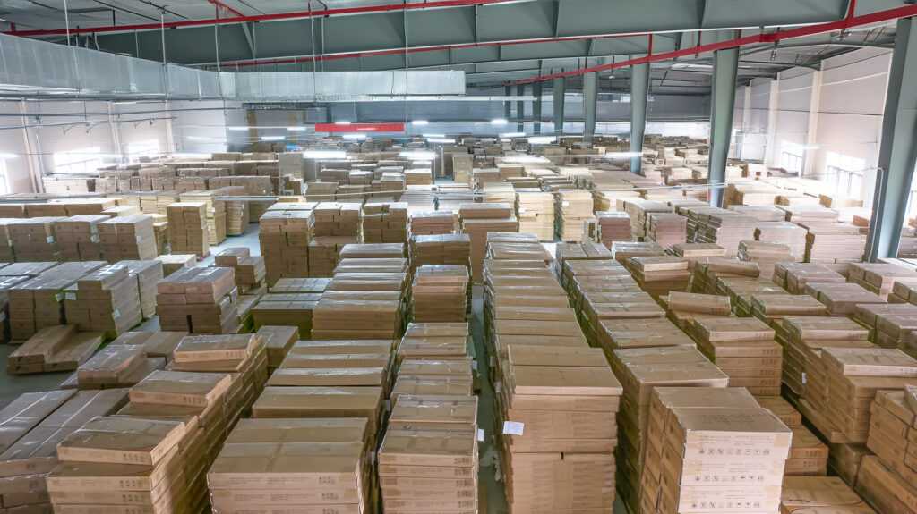 Mass production finished goods warehouse for flat-pack furniture